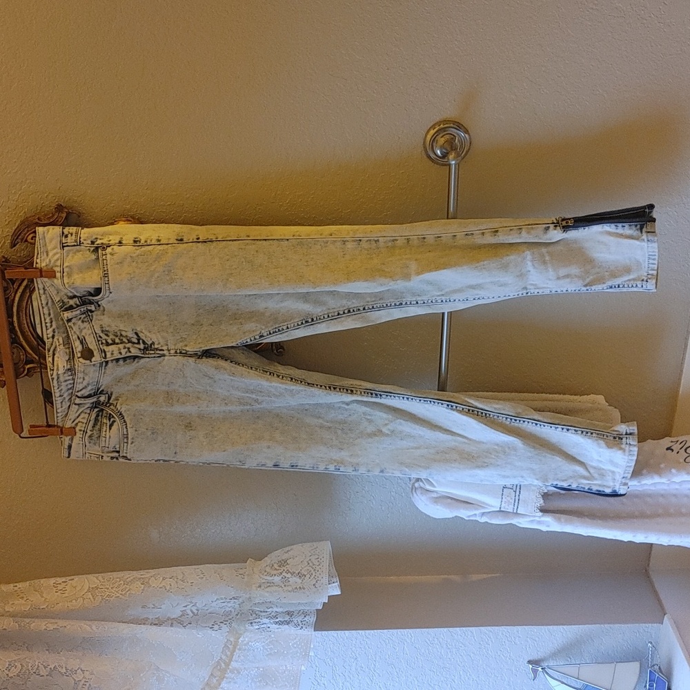 Acid Wash Jeans by 2.1 Denim